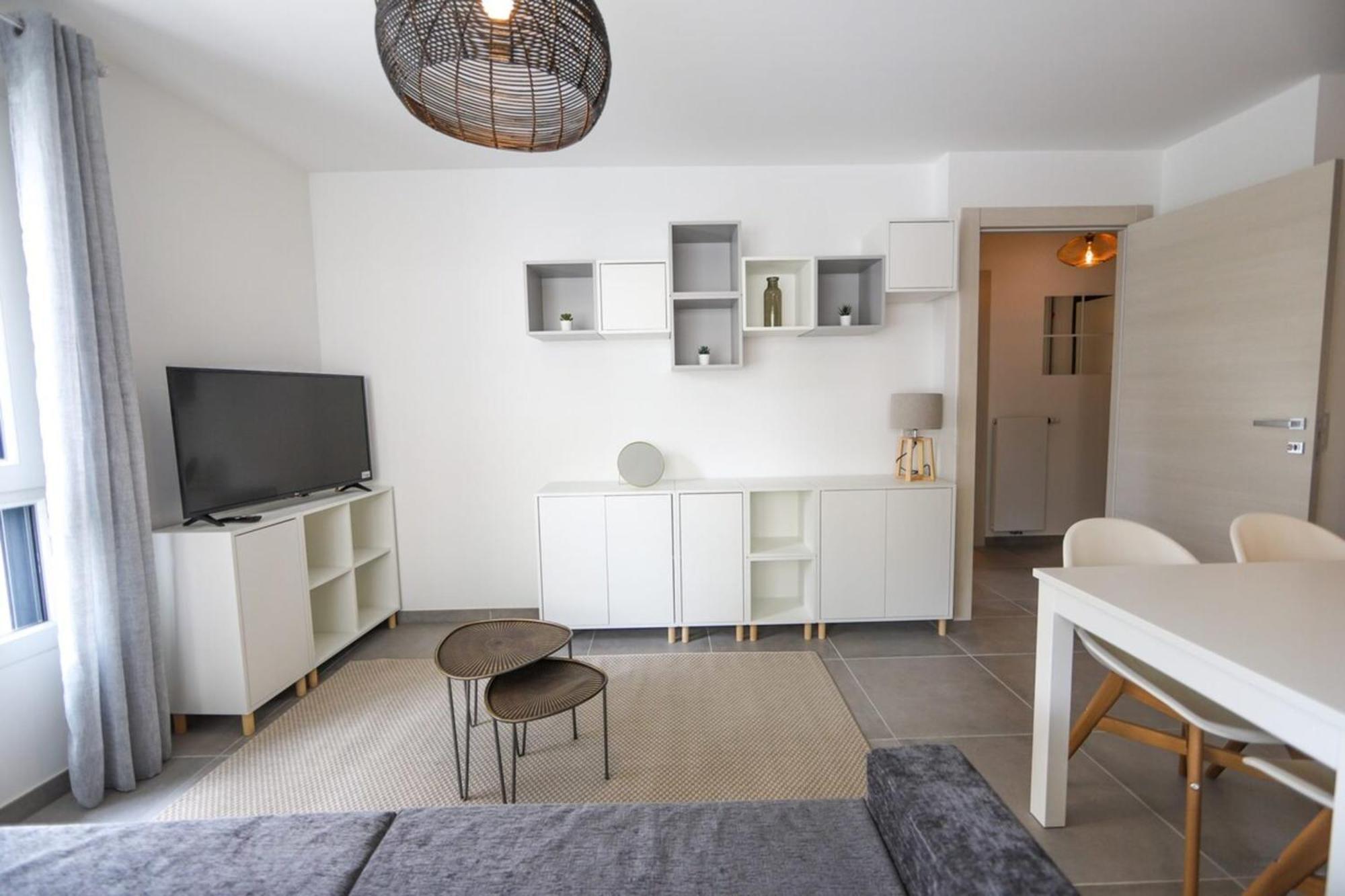 Le Romain - 1-Bedroom With Private Garage Annecy Eksteriør billede